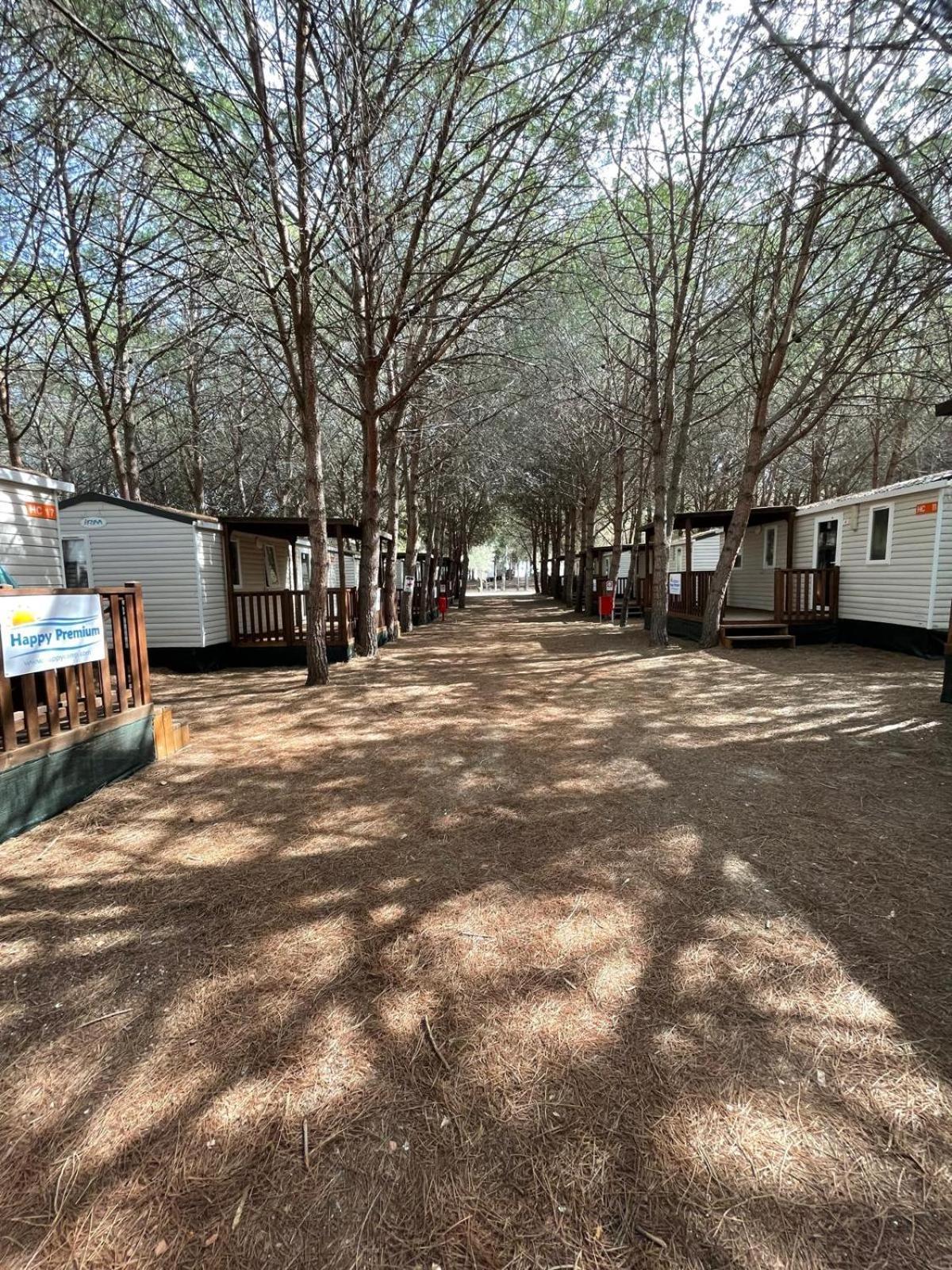 לוצוראי Happy Camp Mobile Homes In Camping Iscrixedda מראה חיצוני תמונה